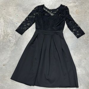 Black with lace top flare bottom / Miusol brand / Size M / A-56